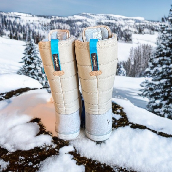 PLAE Tan and Gray Boots with Blue Accents.Waterproof. Great Condition! Size 9. - Picture 9 of 12